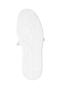 Weiße Gummisohle mit gemustertem Profil, versehen mit einem runden Logo, einer Modellnummer und glatten Kanten für ein sauberes Design.