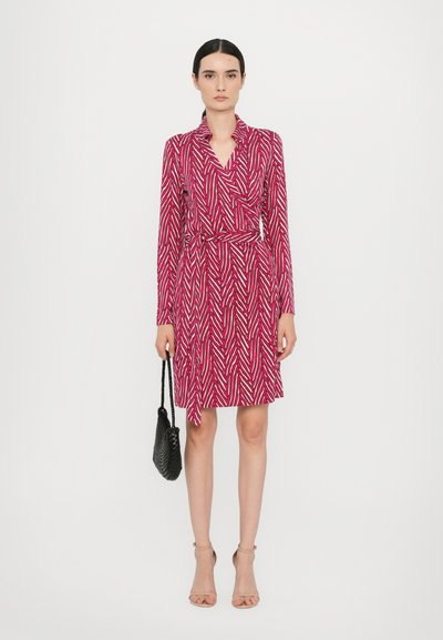 Diane von Furstenberg NEW JEANNE - Vapaa-ajan mekko - dark red/white