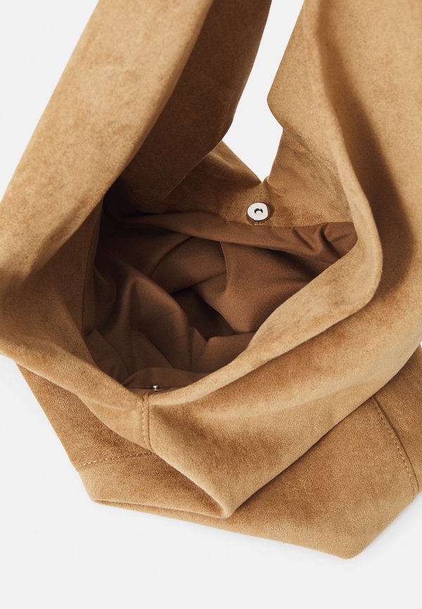 SLOUCHY BAG - Handbag - camel4