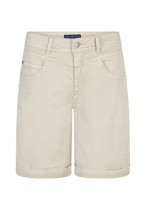 Beige korte broek tot aan de knieën met voorste knoop, ritssluiting, riemlussen en twee voorzakken met een klein muntzakje.