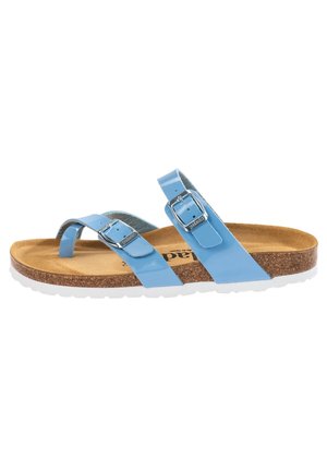 Blaue Lackledersandaletten mit zwei verstellbaren Riemen und Metall-Schnallen, Korkfußbett und weißer Gummisohle.