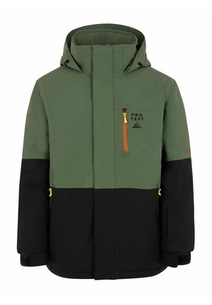 Grüne und schwarze Winterjacke mit einer Reißverschlusstasche auf der Brust, neonorangefarbenen und grünen Akzenten sowie einer Kapuze. Sie besteht aus einem glatten, wasserabweisenden Material.