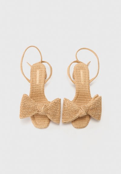 Loeffler Randall CARMEN MID BOW - Σανδάλια - natural