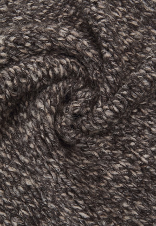 SCARF FLUFFY - Scarf3