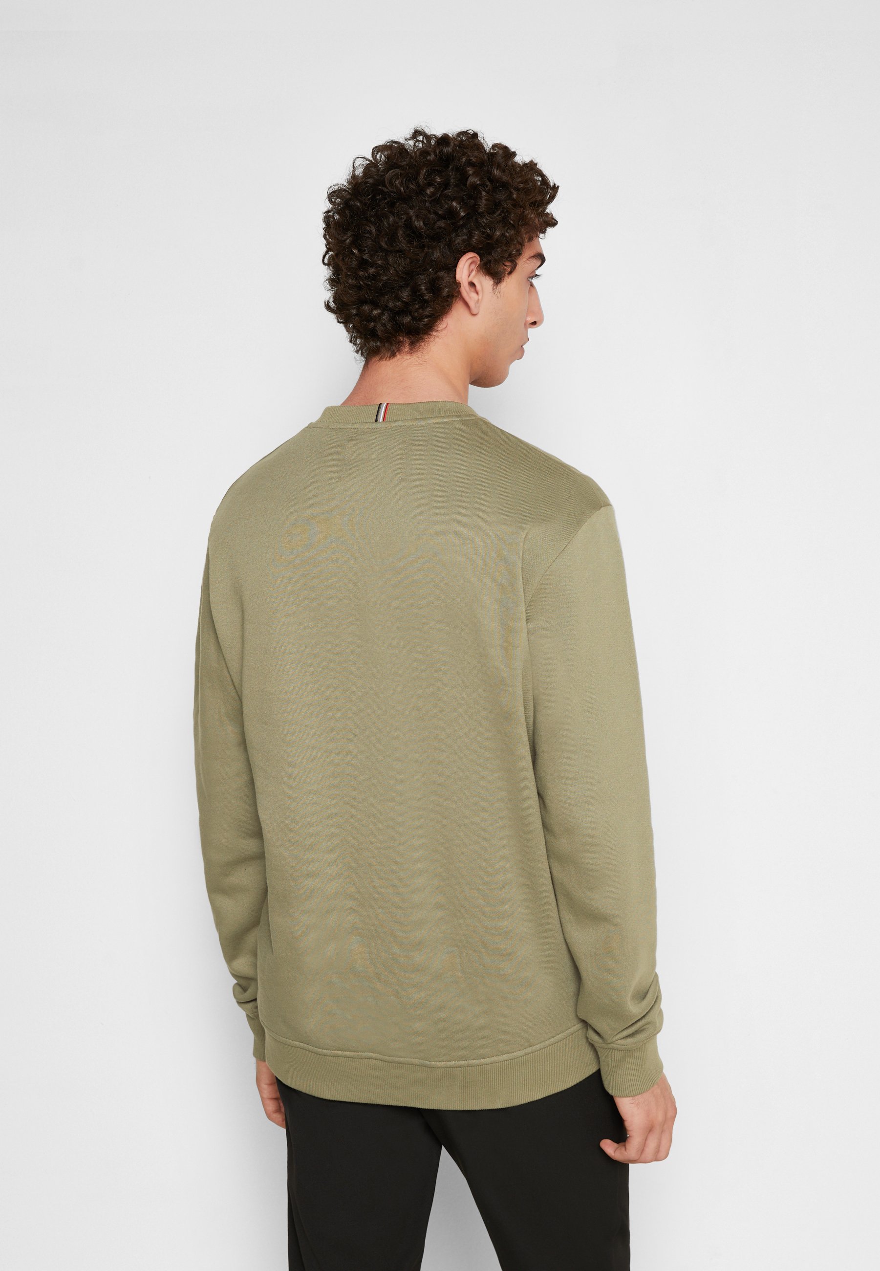 boucle sweatshirt