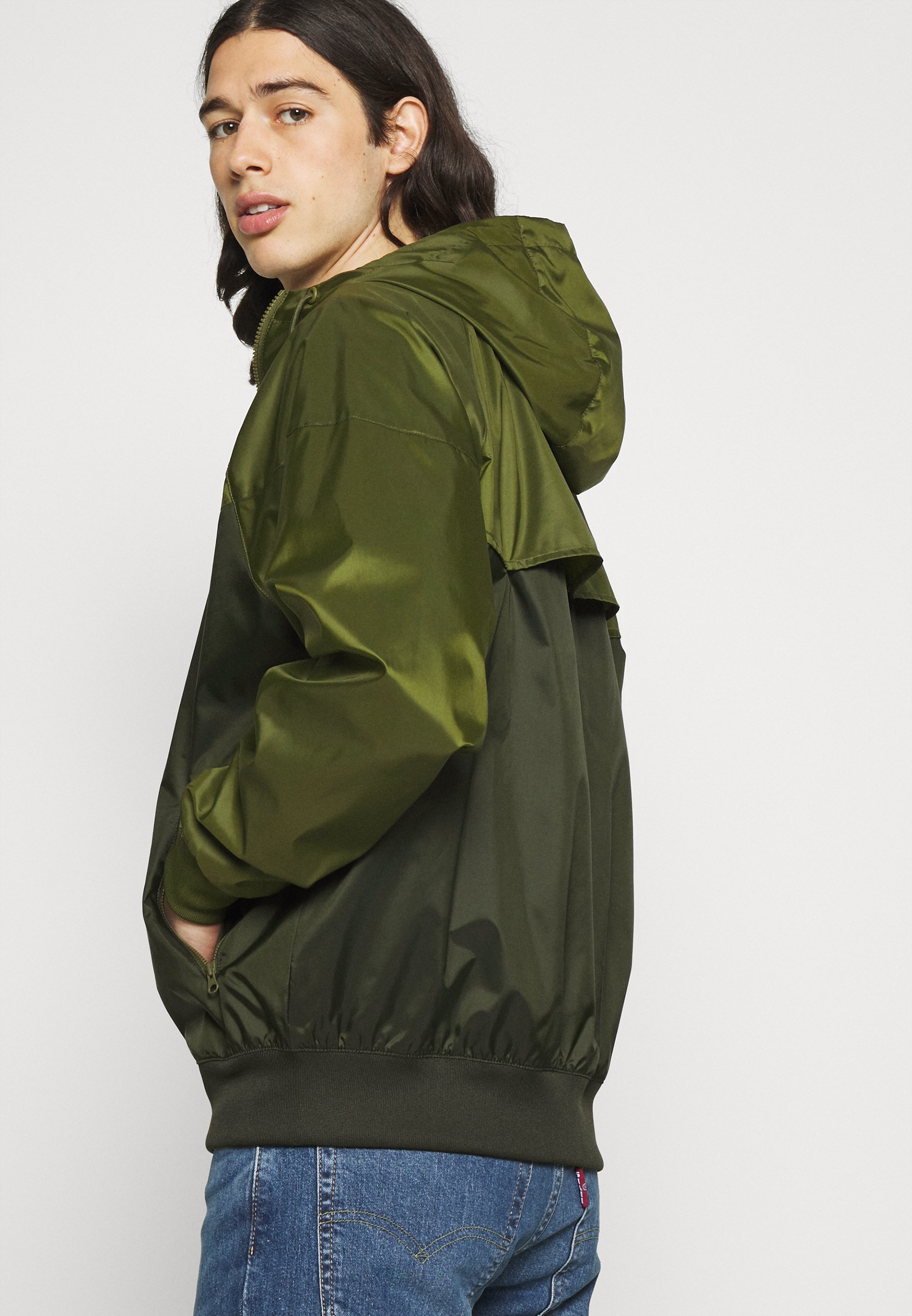 Nike Sportswear Windbreaker - sequoia 