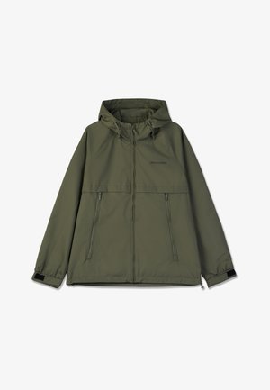 Olive roheline, kerge jakk kapuutsiga, ees lukuga sulgemine, kaks lukuga külge taskut, elastsed mansetid ja tagasihoidlik logo rinnal.