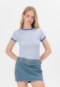 Abercrombie & Fitch CLASSIC BELTED SCARLETTE MINI SKORT  - Fustă denim - blue denim