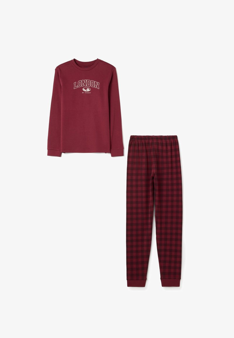 Top de manga larga color burdeos con impresión "LONDRES DE NOCHE", combinado con pantalones de pijama a cuadros en burdeos y negro. Material de algodón suave, con cinturilla elástica.