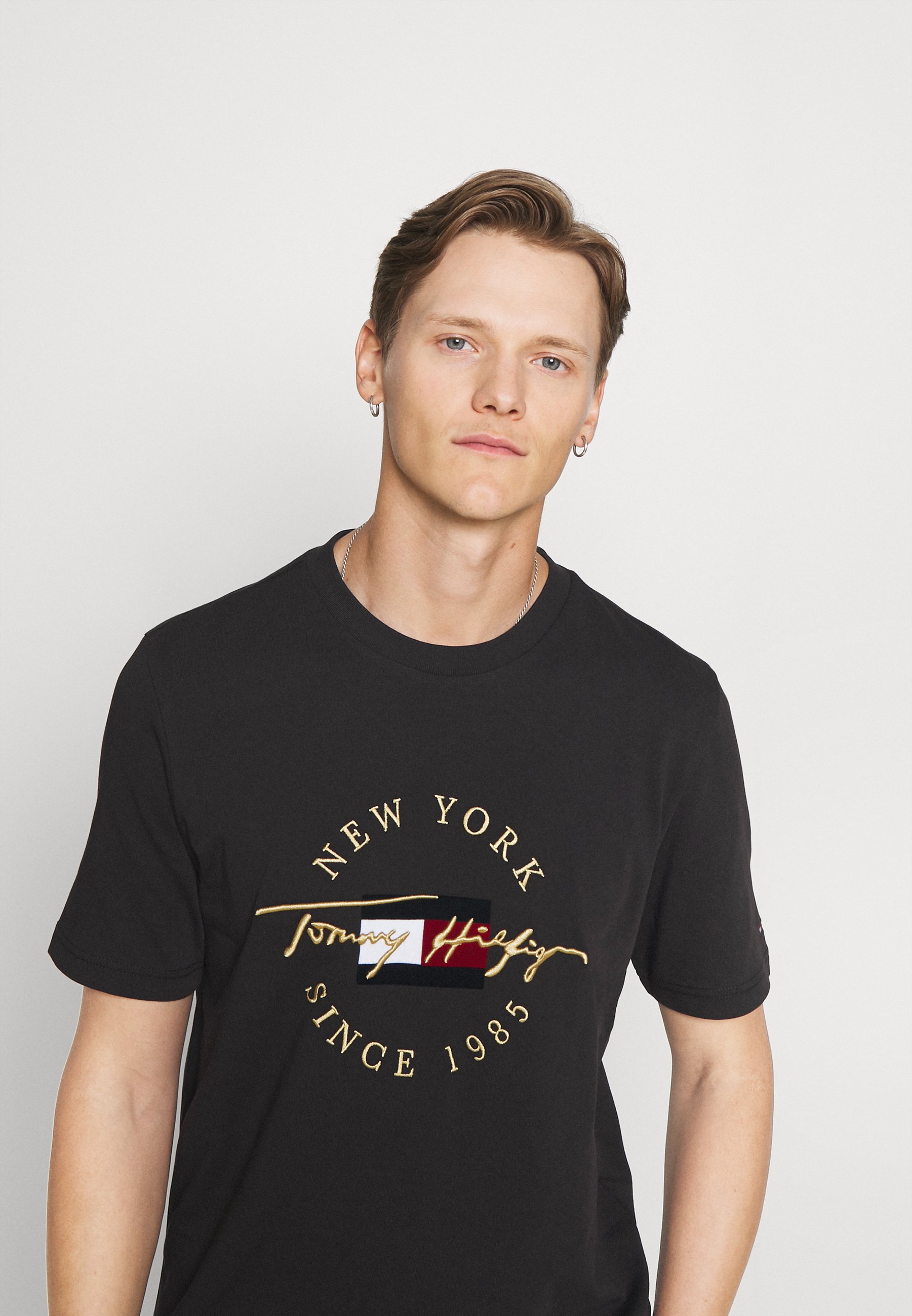 tommy icons t shirt