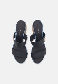 Tommy Hilfiger Slip-ins med hög sula - blue