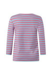 Lange mouwen T-shirt in lichtblauw met roze horizontale strepen. Zachte stof, ronde hals, en een ontspannen pasvorm. Effen achterkant zonder details.