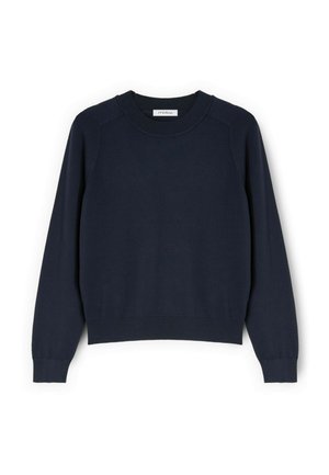 Marineblauer Langarmpullover mit Rundhalsausschnitt, gerippten Bündchen und Saum, flach gefaltet vor weißem Hintergrund.