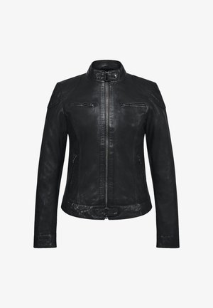 Czarna skórzana kurtka z wysokim kołnierzem, zamkiem z przodu, dwiema kieszeniami na piersi oraz dopasowanym krojem. Posiada subtelne przeszycia i teksturowane wykończenie.