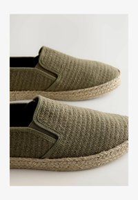 No seleccionado, khaki/green