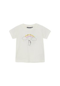 Kortärmad krämfärgad t-shirt i bomull, med en enhörning hängande från en regnbåge, accentuerad med moln och stjärnor i pastellfärger.