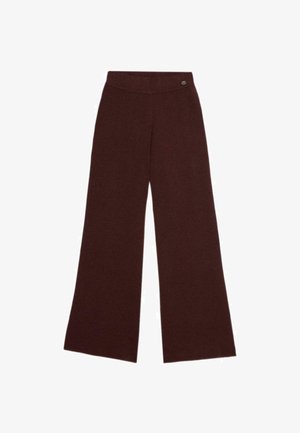 Weit geschnittene Hosen in einem tiefen Braunton, aus einem weichen, strukturierten Stoff mit einem glatten Bund und einem Logo-Detail an der Seite.