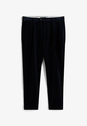 Dunkelblaue Cordhosen mit einem Knopfverschluss, zwei seitlichen Taschen und einem geraden Beinschnitt mit subtilen Texturdetails.