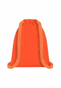 Bolsa de drawstring naranja hecha de tela ligera, con correas a juego y cierre en la parte superior. Textura suave, diseño sencillo.