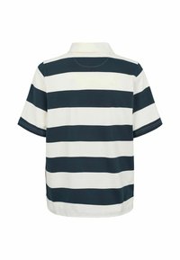 Polo à manches courtes avec larges rayures horizontales noires et blanches, vu de dos.