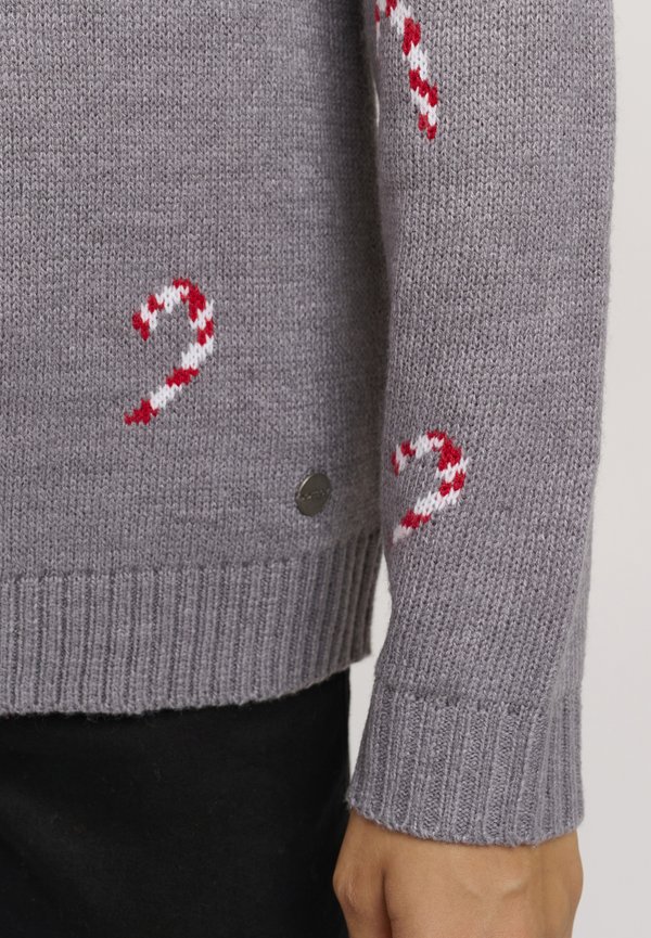 OXChristel - Jumper3