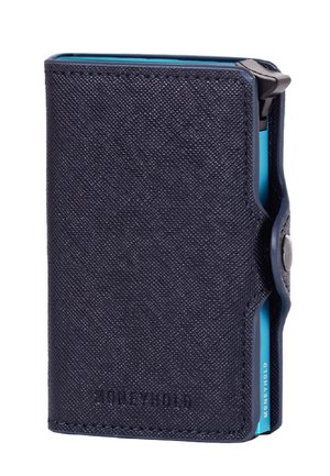 Kompakte dunkelblaue Stoffbrieftasche mit Druckknopfverschluss, die eine teilweise sichtbare blaue Karte enthält.