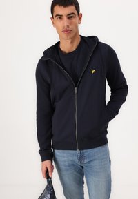Lyle & Scott HYBRID HOODIE - Jersey con capucha - dark navy