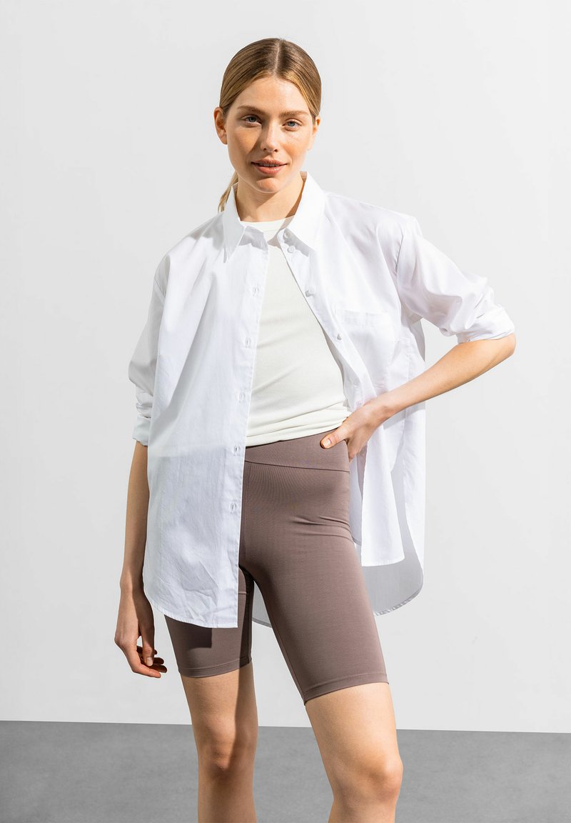Les Lunes LUNA - Shorts - dark taupe
