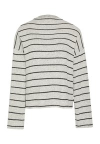 Grijs en zwart gestreept langemouwen top, zachte textuur, ronde halslijn, relaxed fit en afgezakte schouders, met horizontale strepen over het hele stuk.