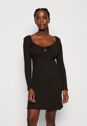 Pieces PCTEGAN TIE DRESS - Φόρεμα ημέρας - black