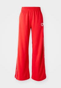 STRAIGHT PANT - Verryttelyhousut - university red/white