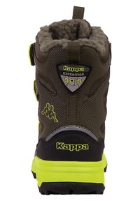 Scarpa da trekking marrone scuro con accenti gialli, colletto in peluche, materiale testurizzato, fascia in Velcro e logo Kappa sul tallone e sulla linguetta.