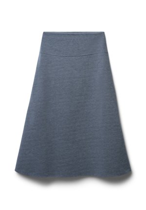 Jupe bleu, longueur genou, en tissu doux et texturé avec une ceinture lisse et sans fermetures visibles.