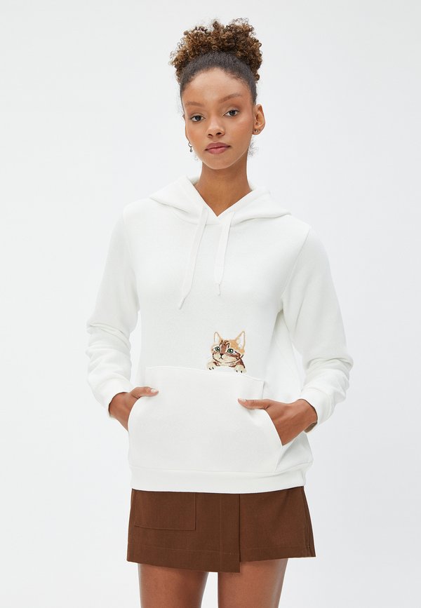 KANGAROO POCKET DETAIL CAT EMBROIDERED - Kapuzenpullover - ecru
