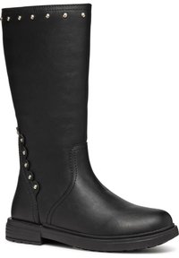 Stivale nero al ginocchio con finitura in similpelle liscia, borchie decorative in argento lungo la parte superiore e dettagli scollati sui lati.
