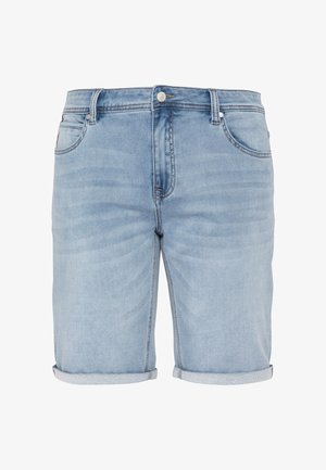 Lyseblå denimshorts med opsmøgede kanter, frontknap og lynlåslukning, bæltestropper og fem lommer, vist mod hvid baggrund.