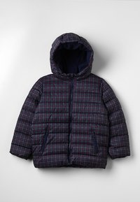 Giacca imbottita di colore blu scuro con motivo a quadretti in bordeaux. Presenta un cappuccio e due tasche anteriori con zip. Leggera e con texture trapuntata.