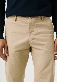 Pepe Jeans Chino hlače - stone beige