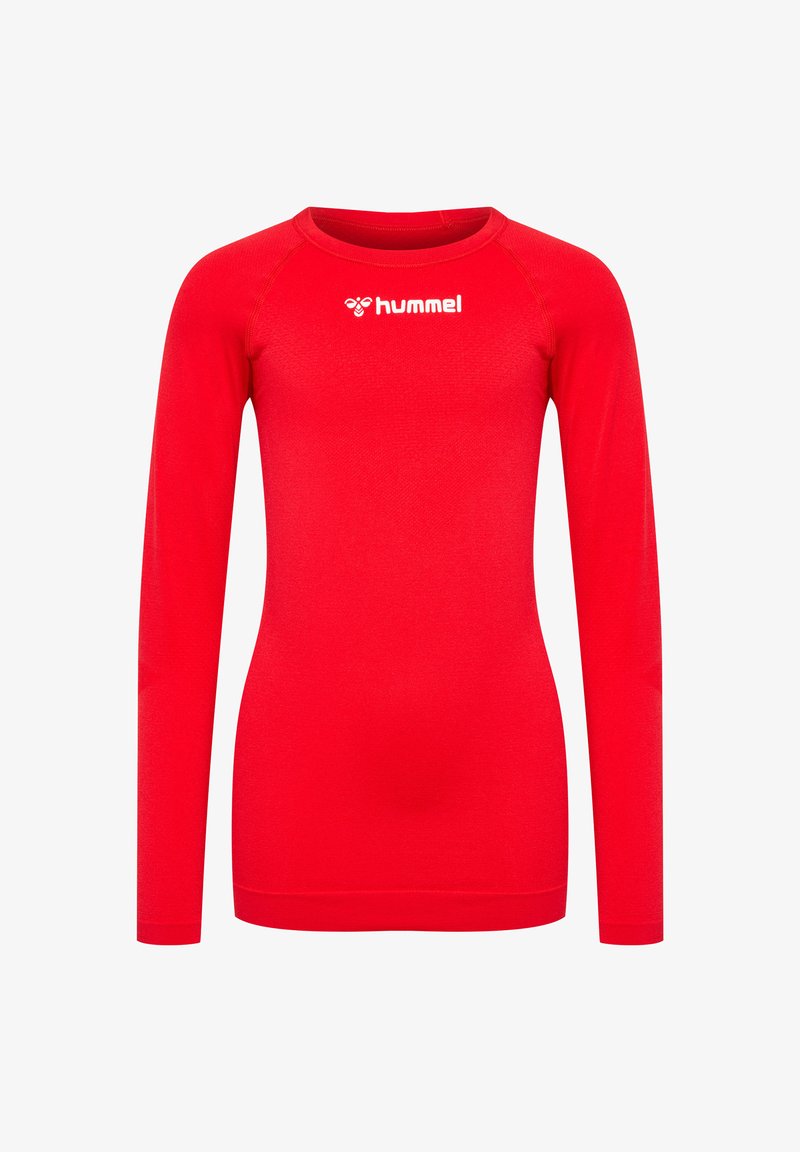 Rotes langärmliges Sportshirt aus einem strukturierten Stoff. Mit Rundhalsausschnitt und dem "hummel"-Logo auf der Brust.