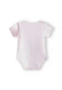 Ljusrosa kortärmad bodysuit gjord av mjukt tyg med ribbat mönster och tryckknappar bak. Enkel, diskret design.