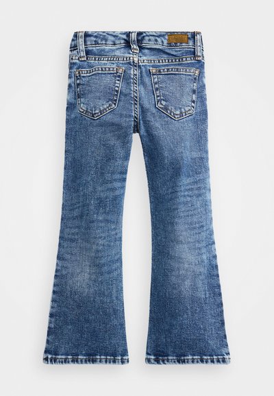 Blå denimjeans med bootcut, med medelhög midja, kontrasterande sömmar och två bakfickor; blekt utseende och fransade fållar.
