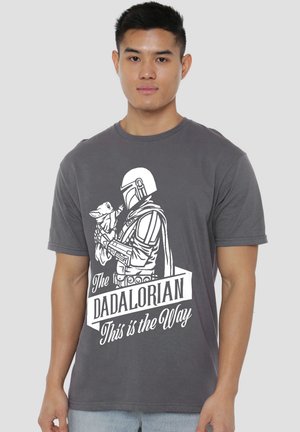 Star Wars, STAR WARS FATHER'S DAY THE DADALORIAN MANDALORIAN - Print T-shirt - anthracite