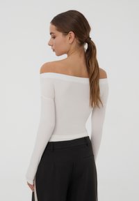 Terranova BARCHETTA  - Maglietta a manica lunga - bianco lana