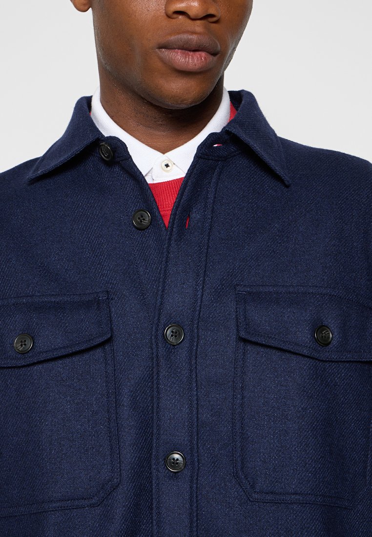 Leichte Jacke