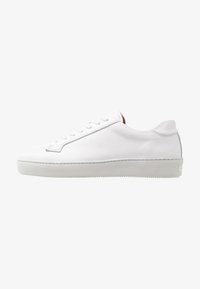 Sélectionné, white