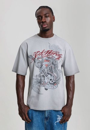 Ed Hardy, MENS OIL WASH STORMING NEW YORK GRAPHIC RELAXED T-SHIRT - T-shirt print - grey