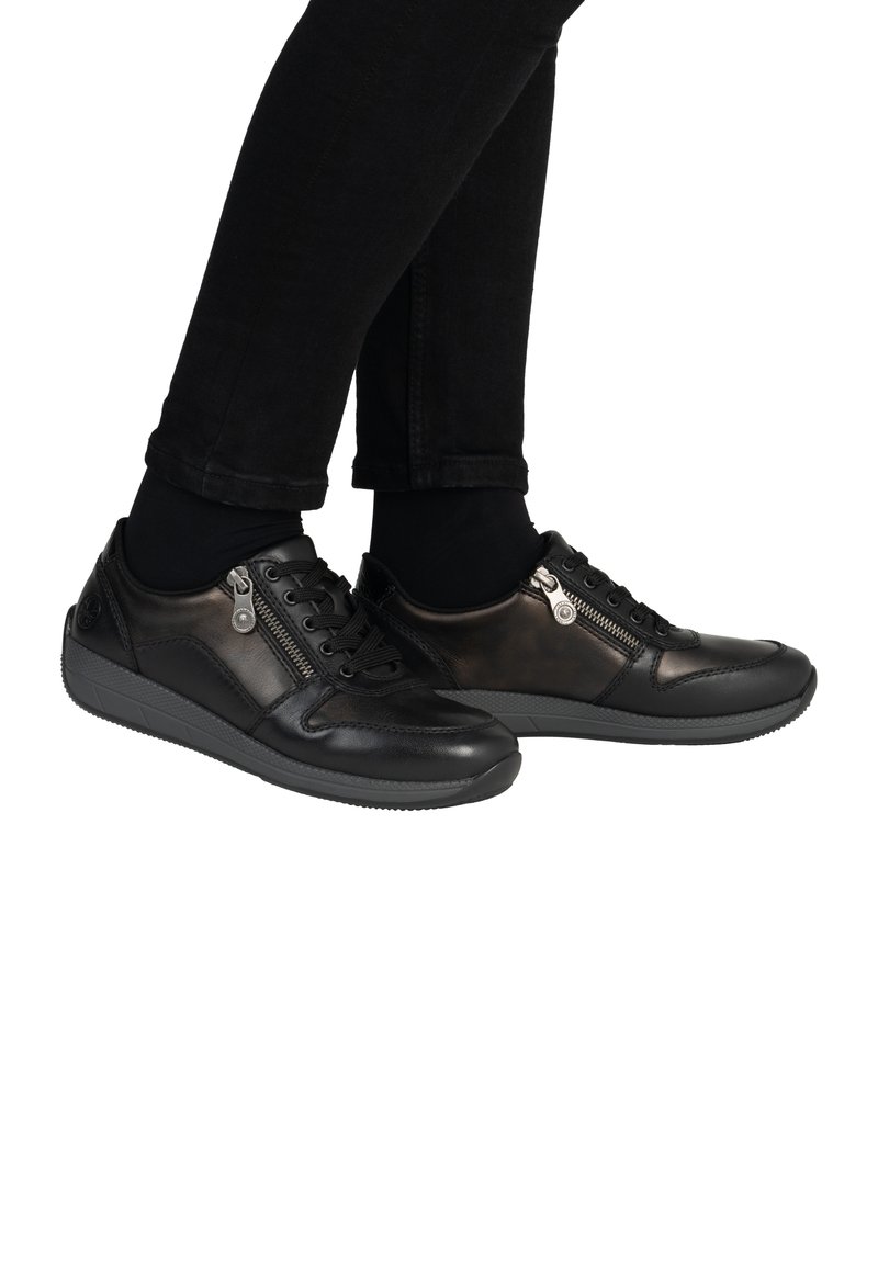 Rieker Baskets basses - braun