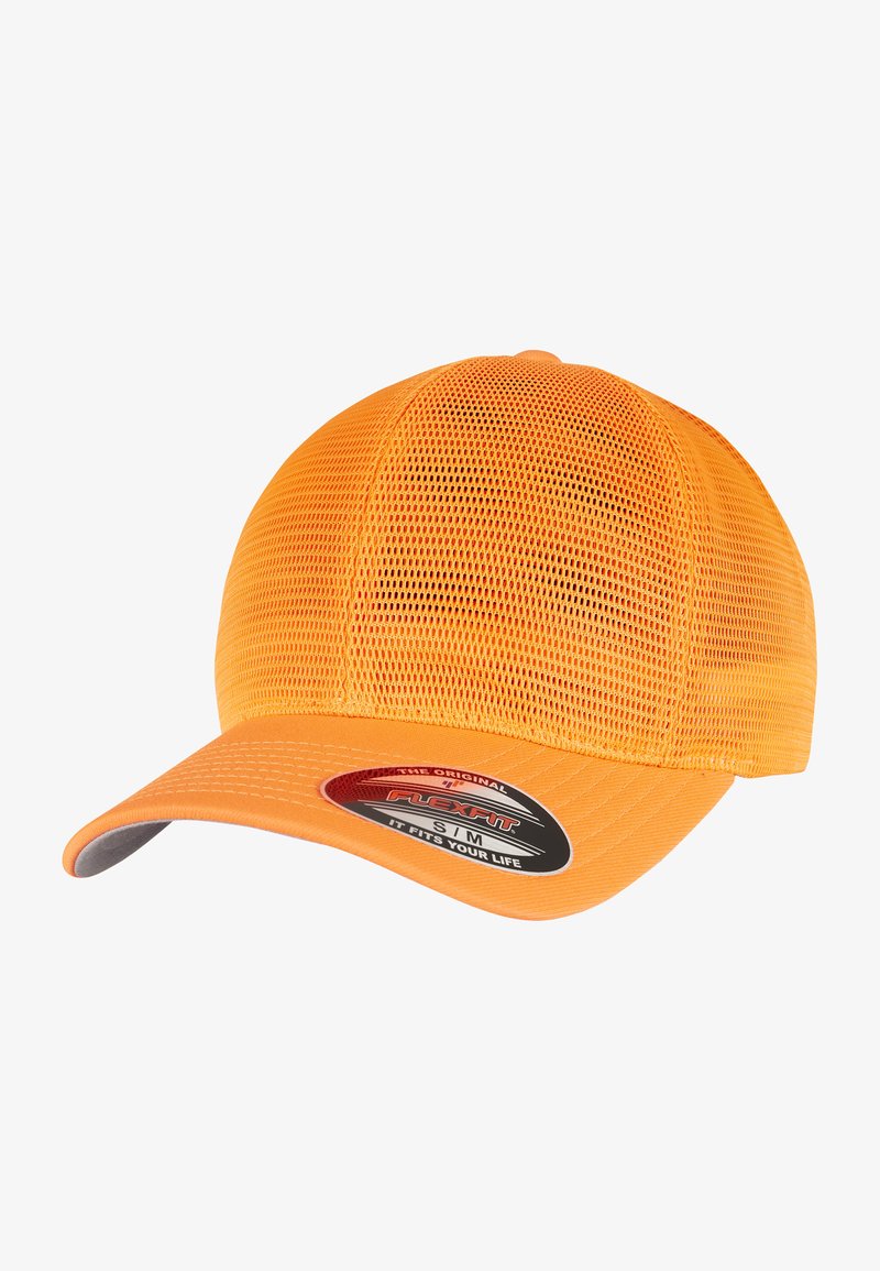 Oranžová sieťovaná baseballová čiapka s zakriveným okrajom. Obsahuje štítok Flexfit a pevnú textilnú pásku na spodnej strane. Dýchanie pre pohodlie.