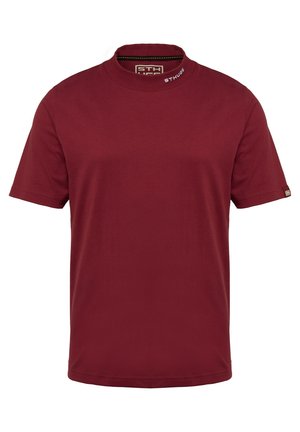 Bordeaux shirt met korte mouwen van katoen. Heeft een hoge halslijn en een klein logo op de kraag. Gladde textuur, eenvoudig ontwerp.