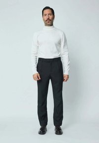 FRILIVIN Chino - noir